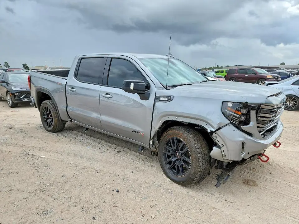 2024 GMC SIERRA K1500 AT4  