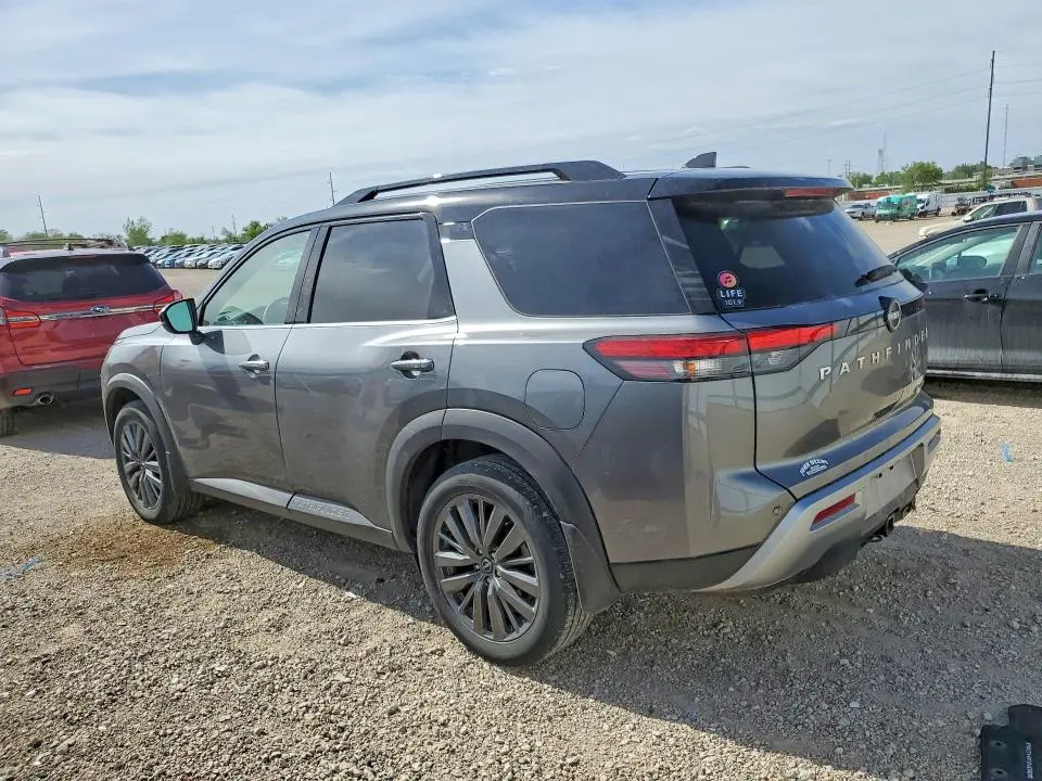 2024 NISSAN PATHFINDER SL  