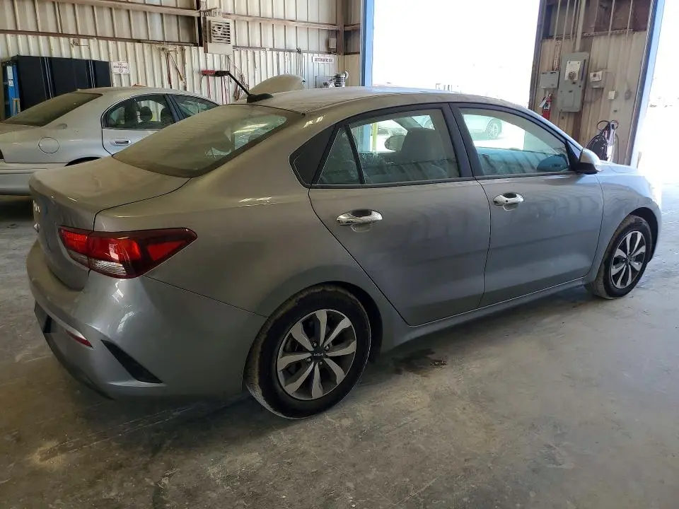 2022 KIA RIO S  