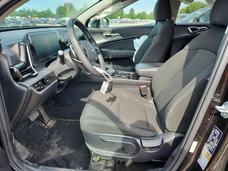 2023 KIA SPORTAGE LX  