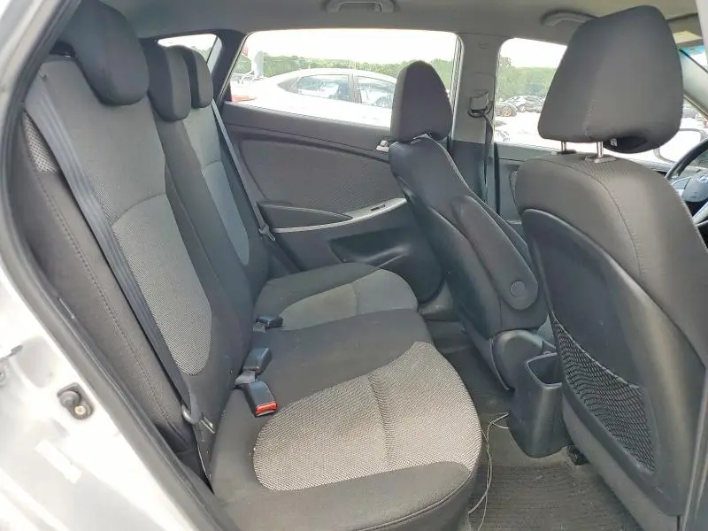 2012 HYUNDAI ACCENT GS  