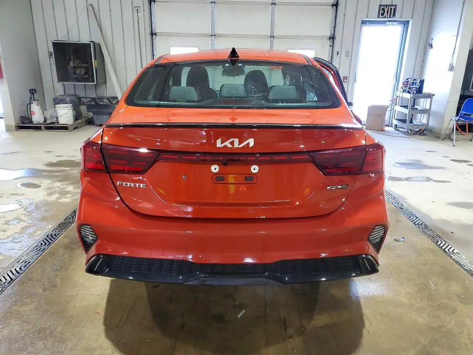 2023 KIA FORTE GT-LINE  