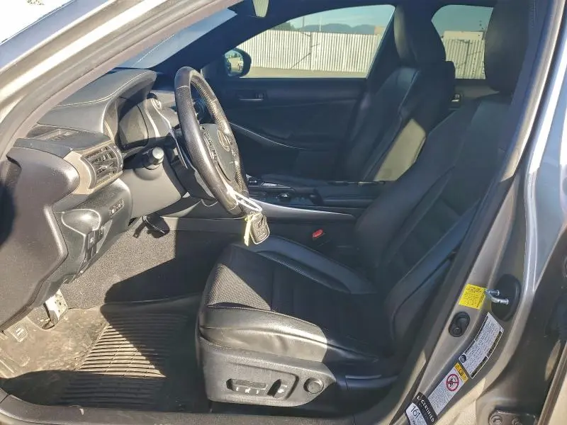 2017 LEXUS IS 200T  