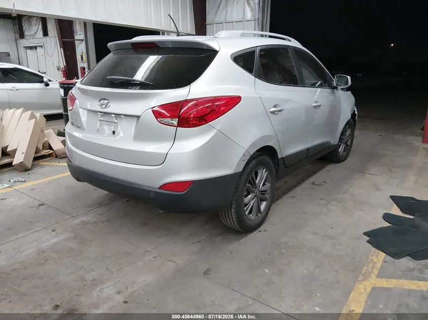 2015 HYUNDAI TUCSON SE