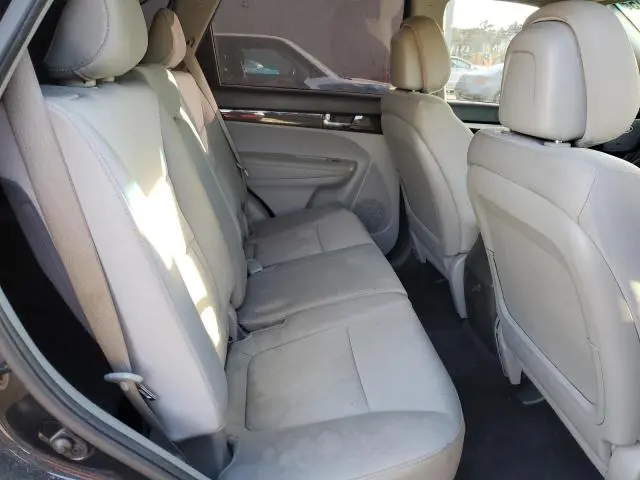2013 KIA SORENTO LX