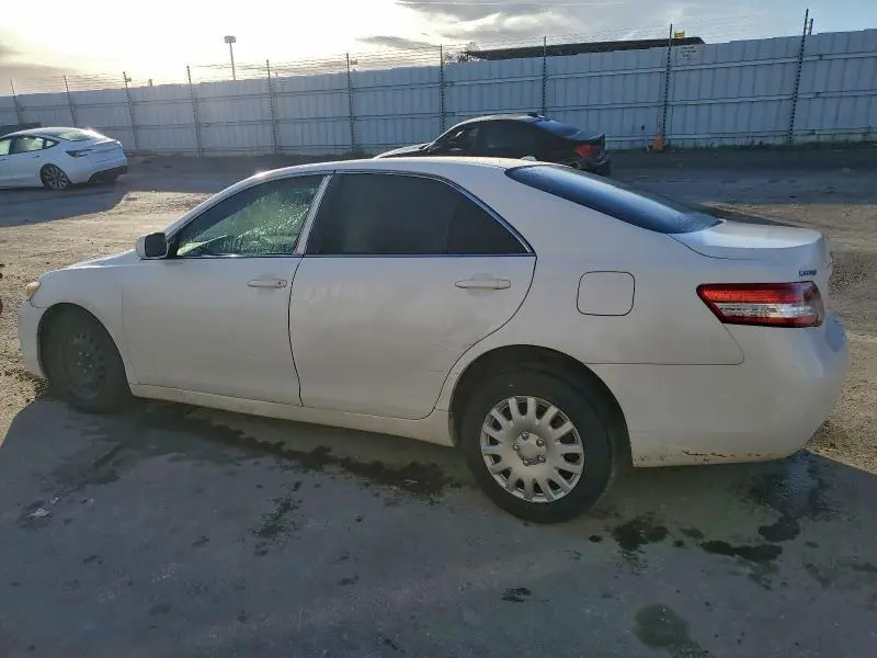 2011 TOYOTA CAMRY BASE  