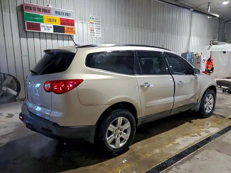 2011 CHEVROLET TRAVERSE LT  
