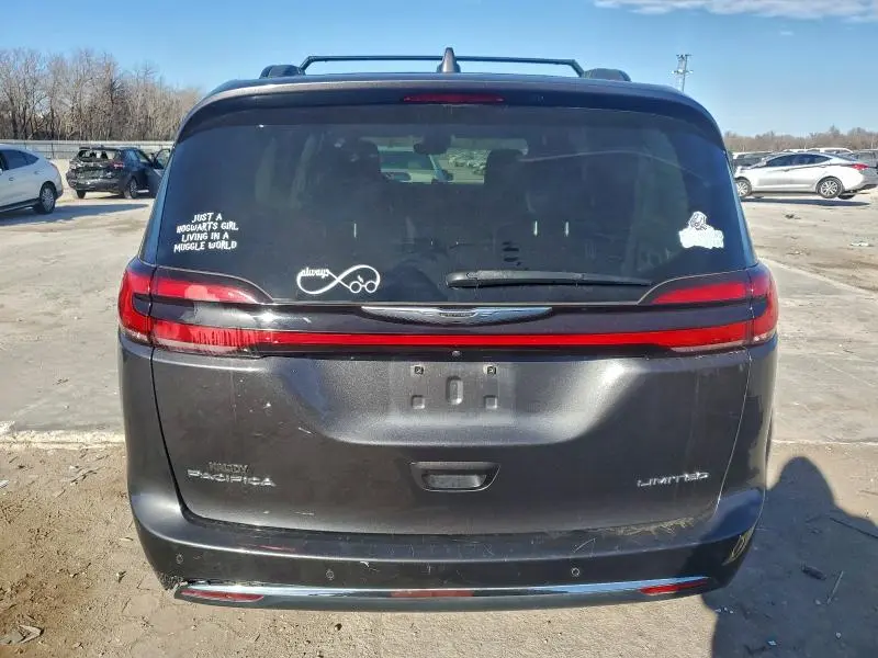 2022 CHRYSLER PACIFICA LIMITED  