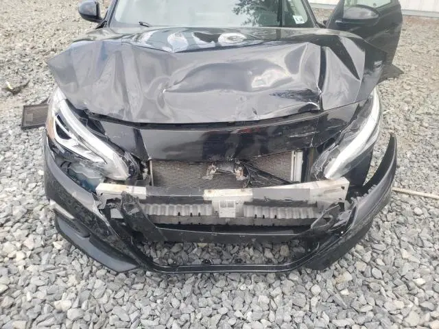 2019 NISSAN ALTIMA SR  