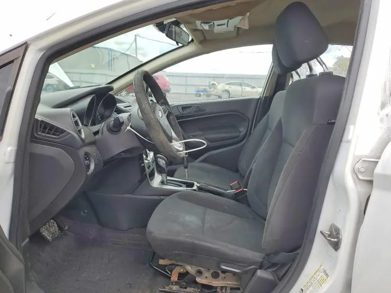 2017 FORD FIESTA SE  
