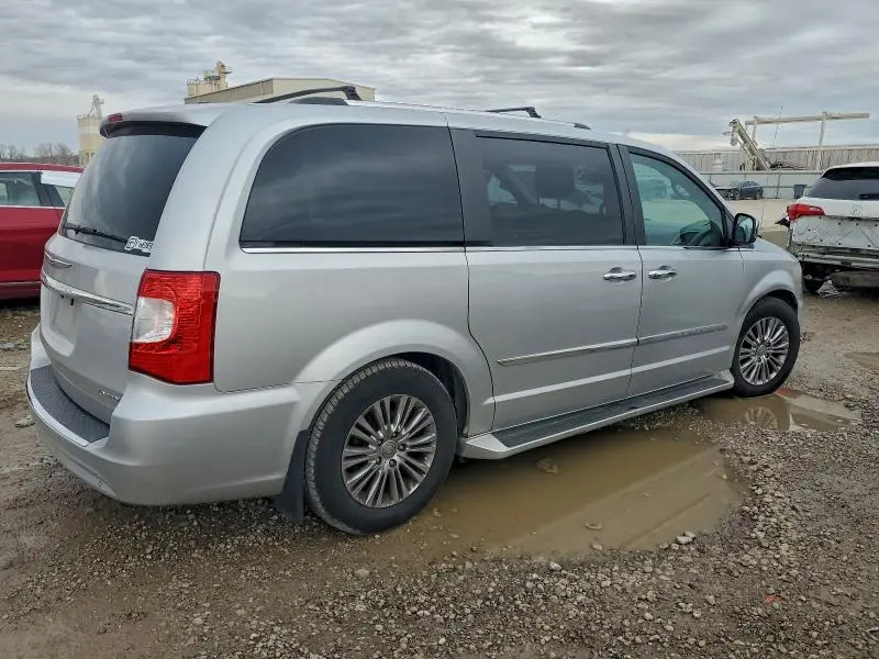 2011 CHRYSLER TOWN & COUNTRY LIMITED  