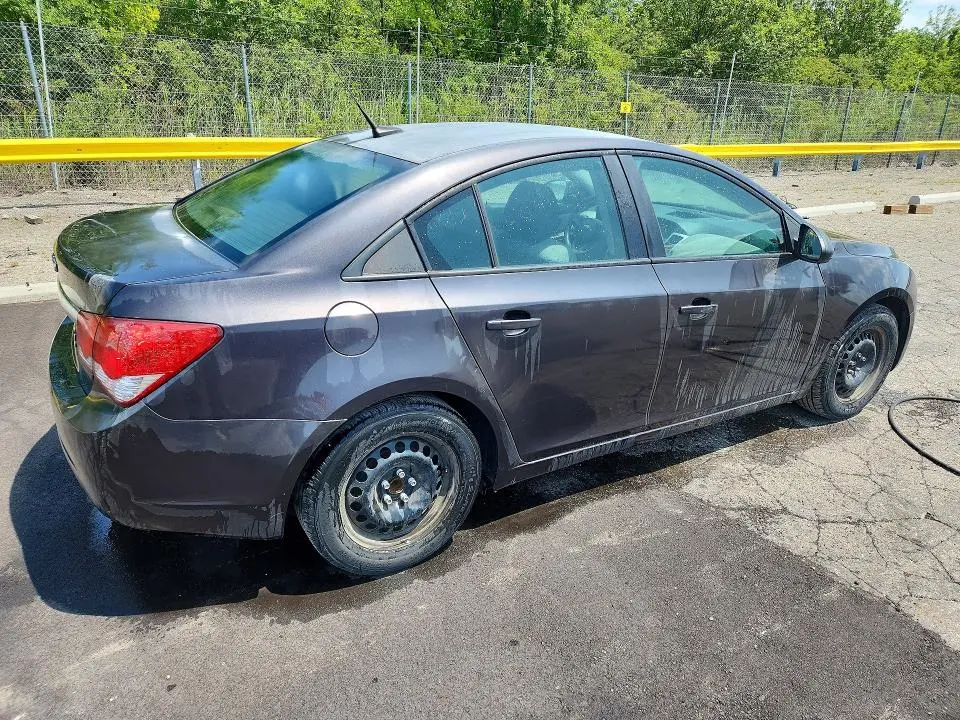 2014 CHEVROLET CRUZE LS  