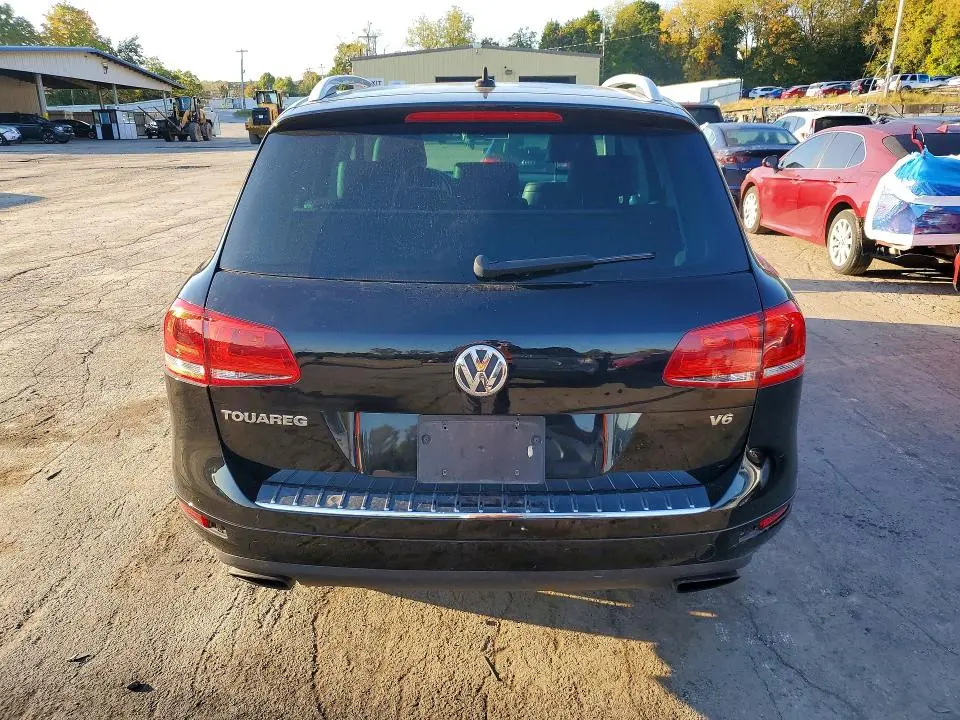 2014 VOLKSWAGEN TOUAREG V6  