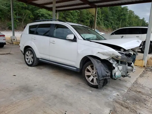 2012 MITSUBISHI OUTLANDER SE  