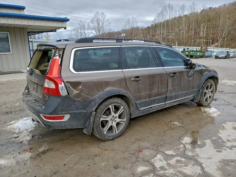 2012 VOLVO XC70 T6  