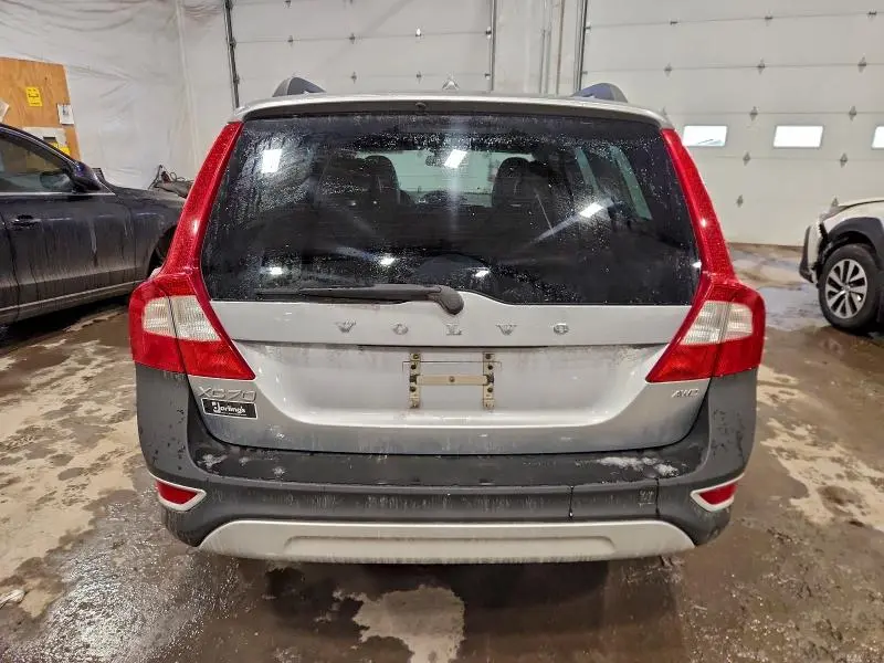 2012 VOLVO XC70 3.2  