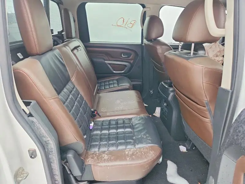 2017 NISSAN TITAN SV  