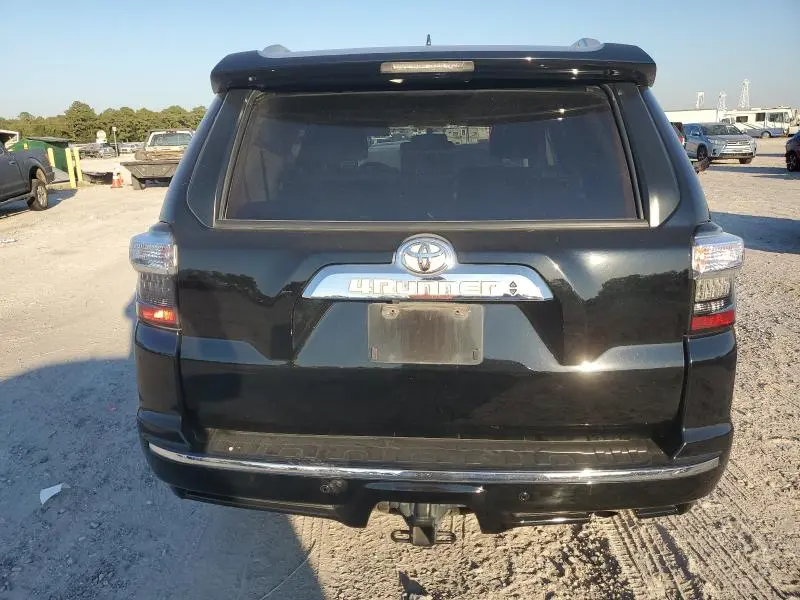 2018 TOYOTA 4RUNNER SR5  