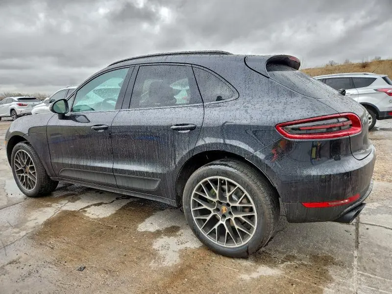 2015 PORSCHE MACAN S  