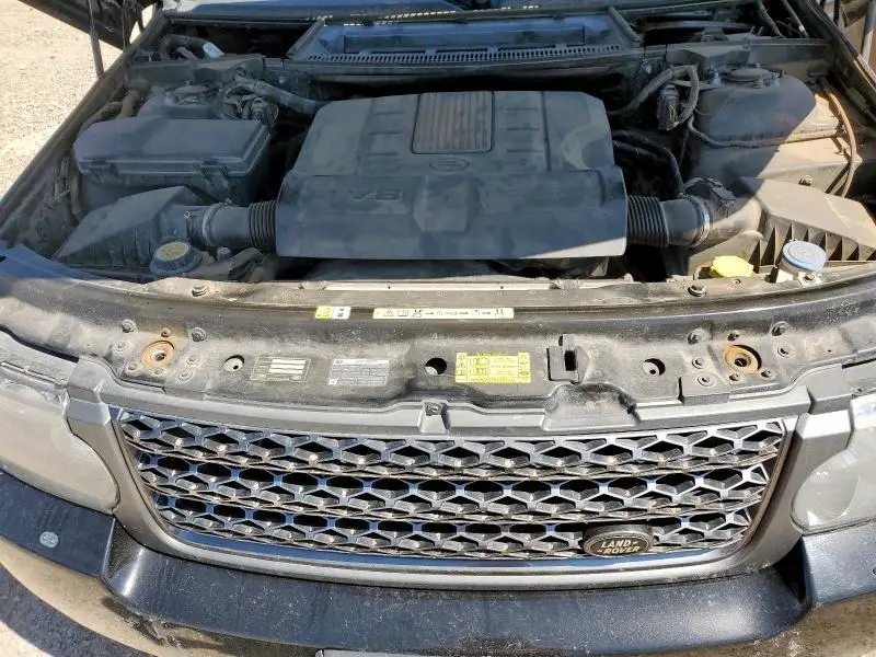 2011 LAND ROVER RANGE ROVER HSE LUXURY  