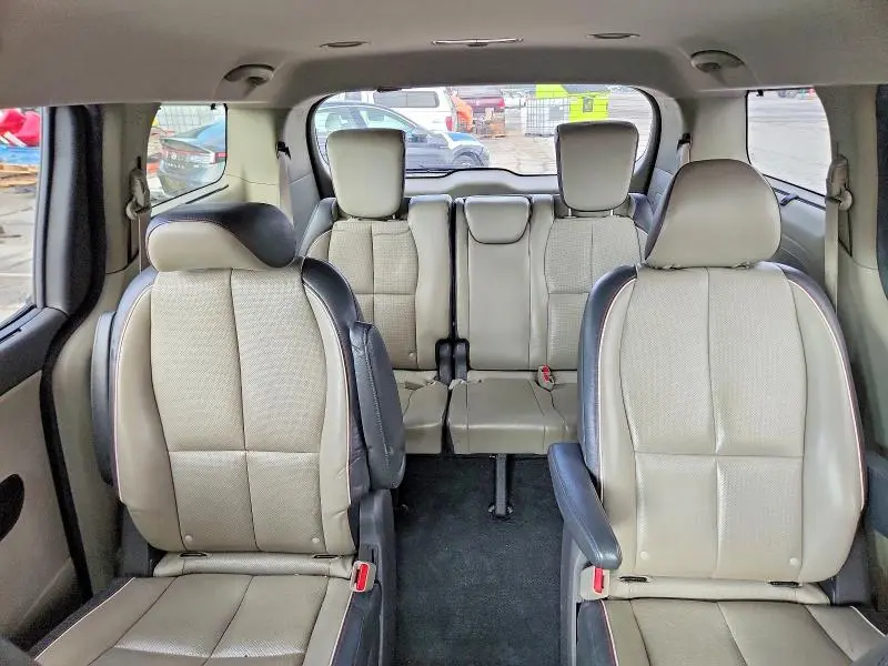 2016 KIA SEDONA SX  