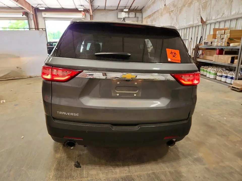 2021 CHEVROLET TRAVERSE LS  