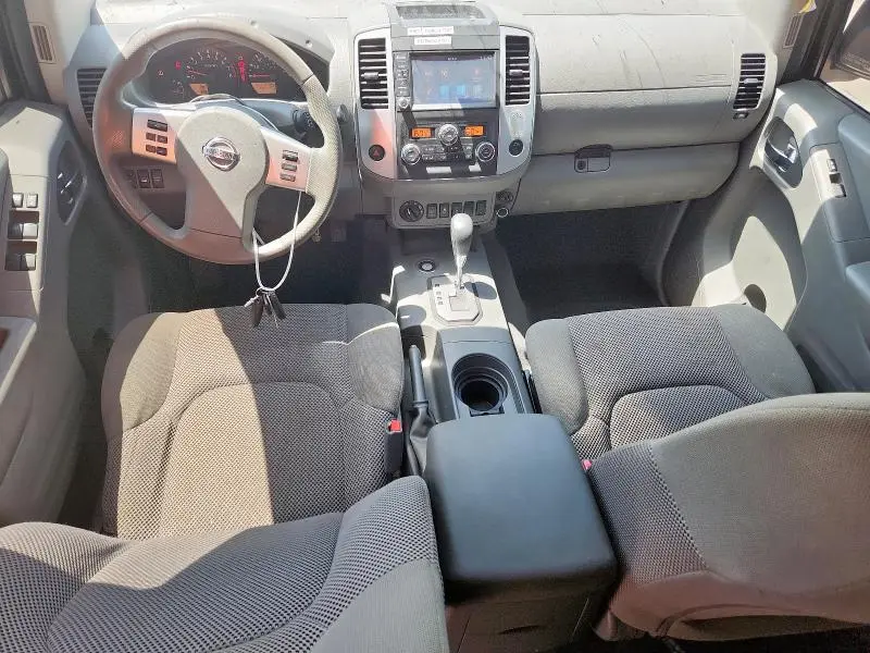 2021 NISSAN FRONTIER SV  