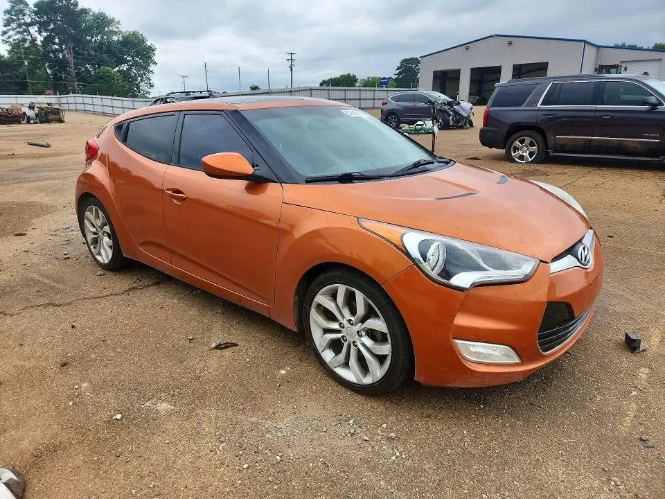 2015 HYUNDAI VELOSTER BASE  