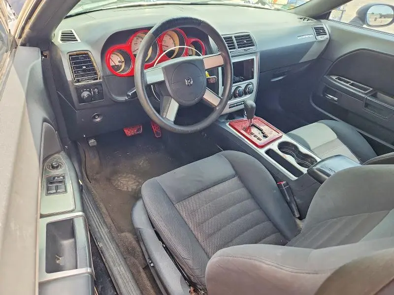 2010 DODGE CHALLENGER SE  