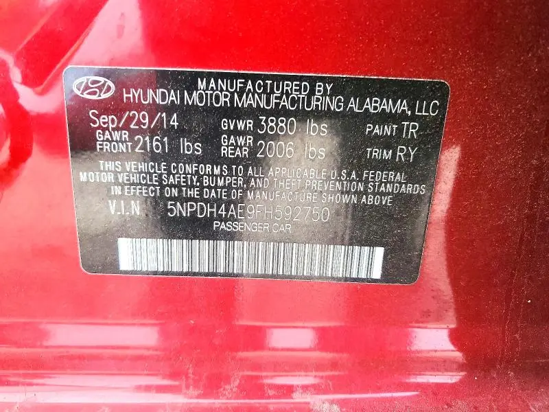 2015 HYUNDAI ELANTRA SE  