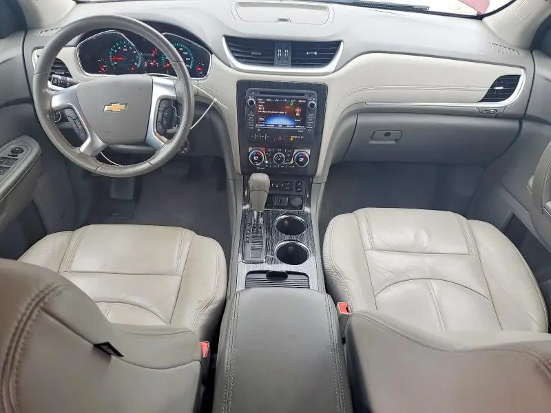2015 CHEVROLET TRAVERSE LT  