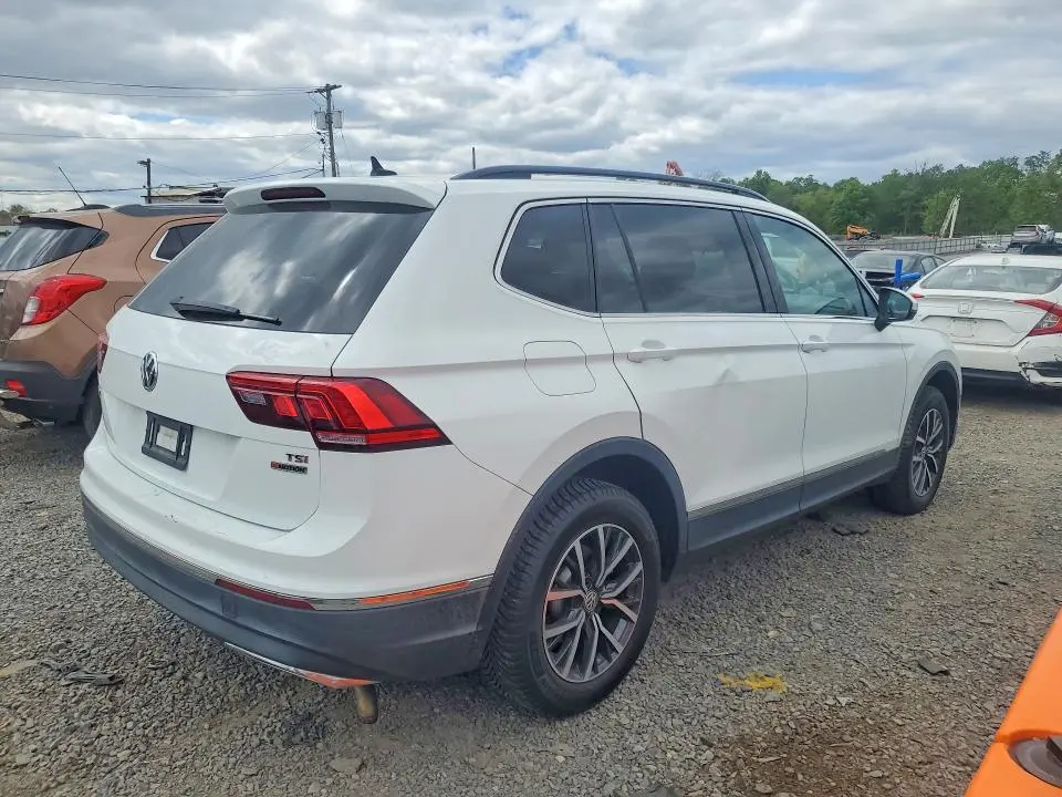 2018 VOLKSWAGEN TIGUAN SE  