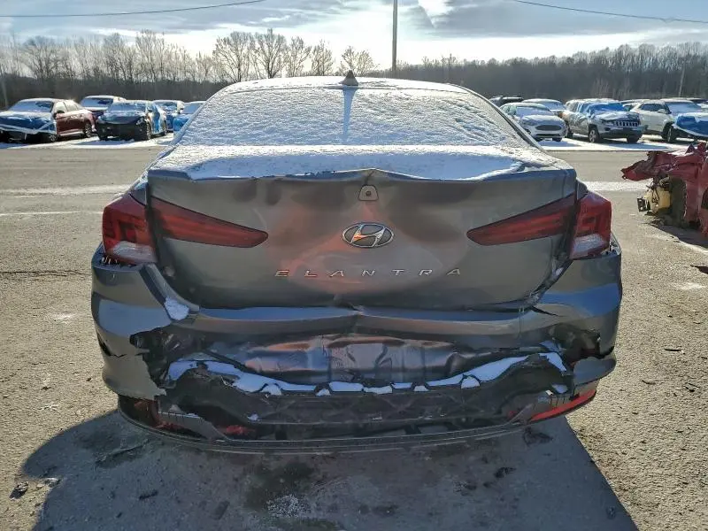 2019 HYUNDAI ELANTRA SEL  