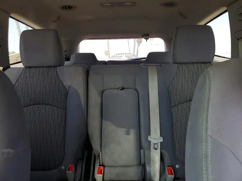2015 CHEVROLET TRAVERSE LS  