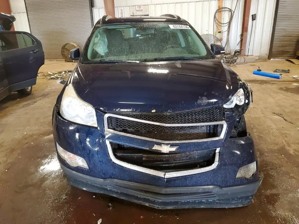 2011 CHEVROLET TRAVERSE LT  