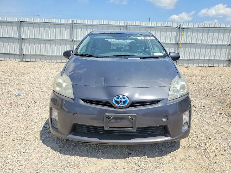 2011 TOYOTA PRIUS TWO  