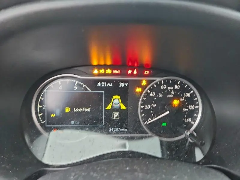 2020 NISSAN KICKS SV  