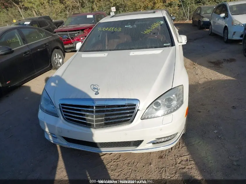 2013 MERCEDES-BENZ S 550  