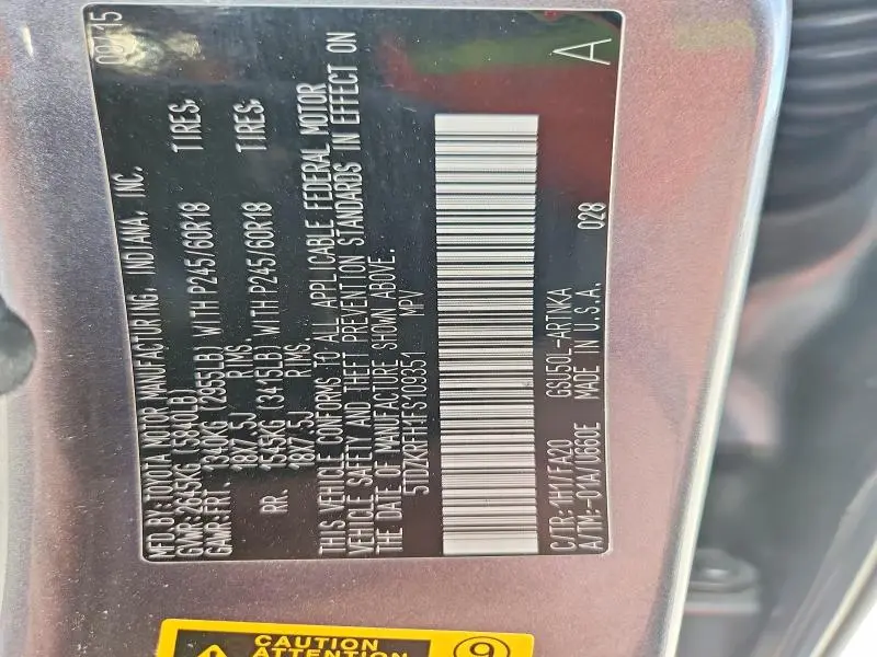 2015 TOYOTA HIGHLANDER LE  