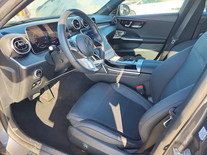 2024 MERCEDES-BENZ C 300  