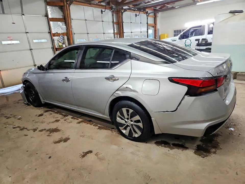 2021 NISSAN ALTIMA S  