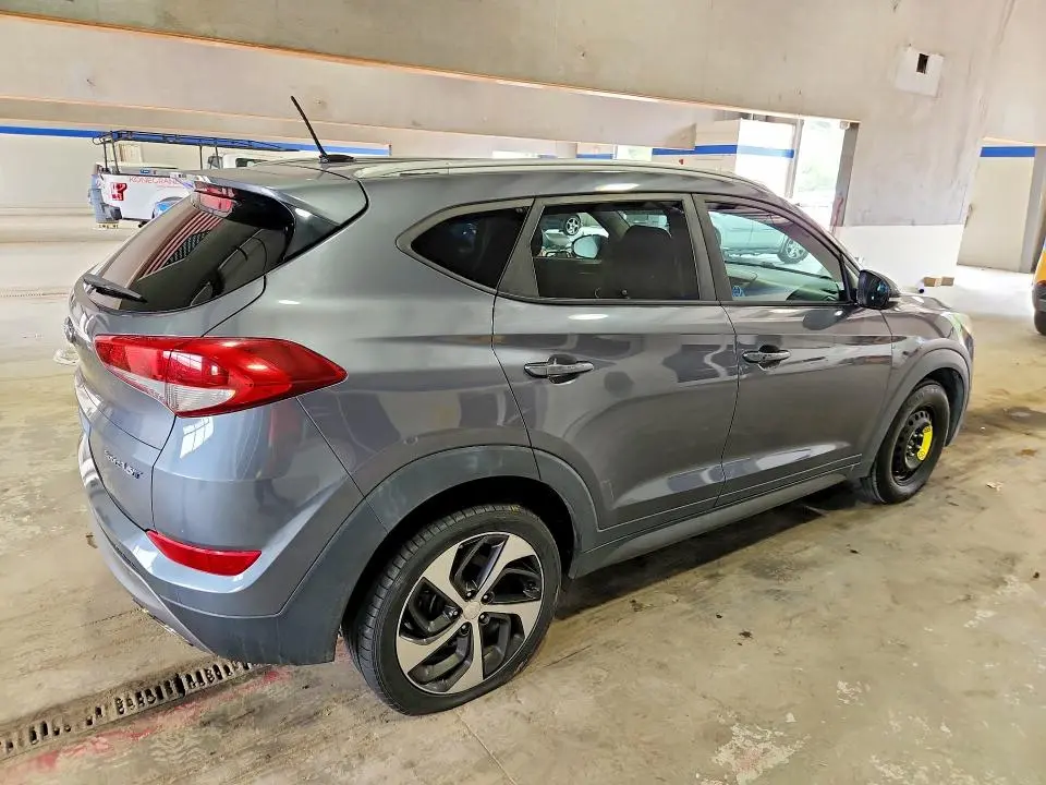 2016 HYUNDAI TUCSON SPORT  