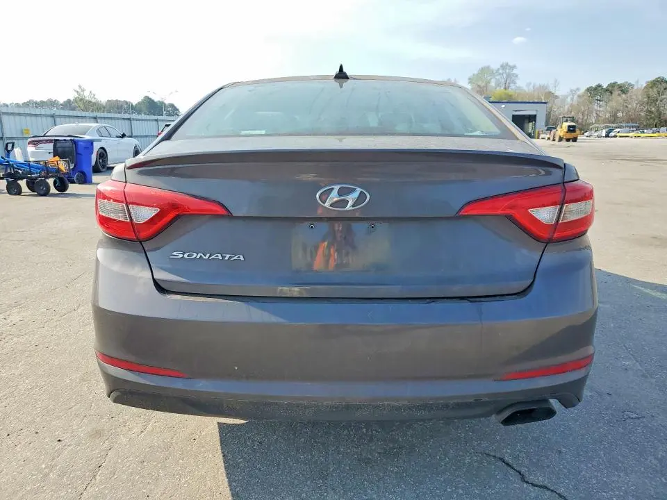 2016 HYUNDAI SONATA SE  
