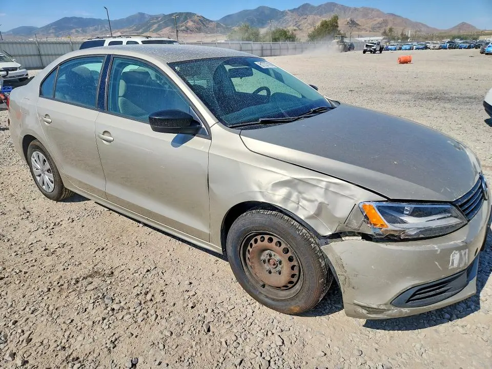 2014 VOLKSWAGEN JETTA BASE  