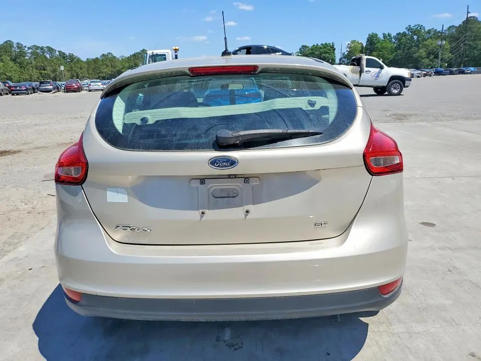 2017 FORD FOCUS SE  