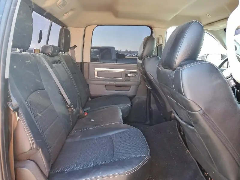 2019 RAM 1500 CLASSIC SLT  