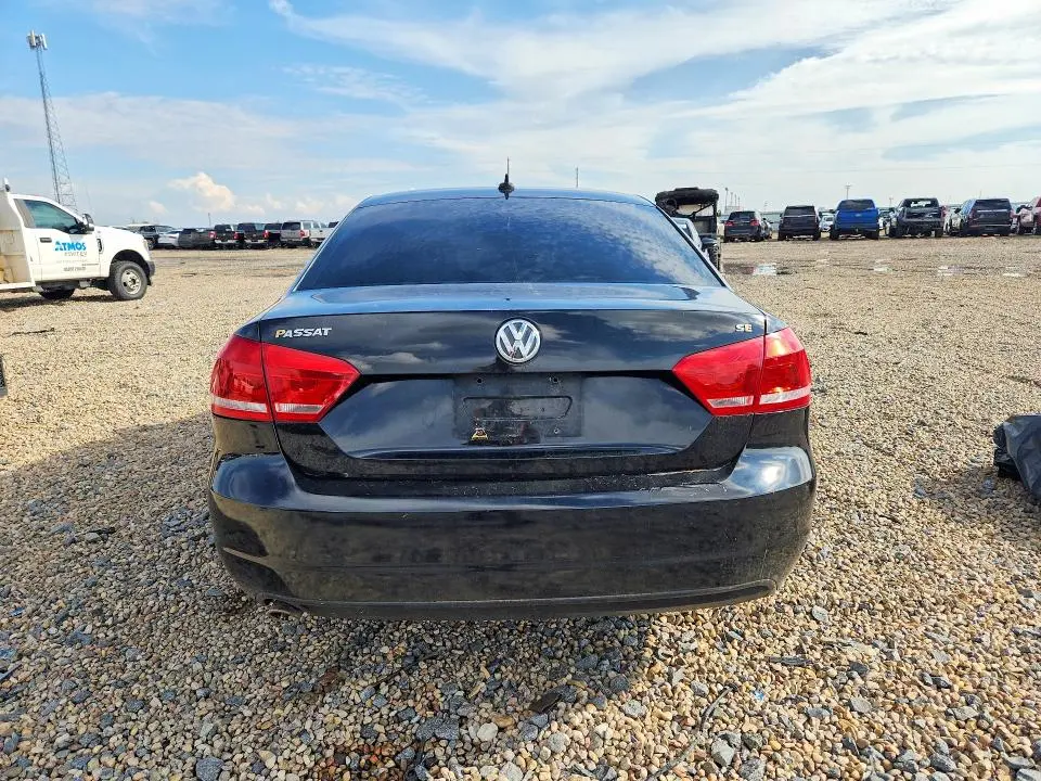 2012 VOLKSWAGEN PASSAT SE  