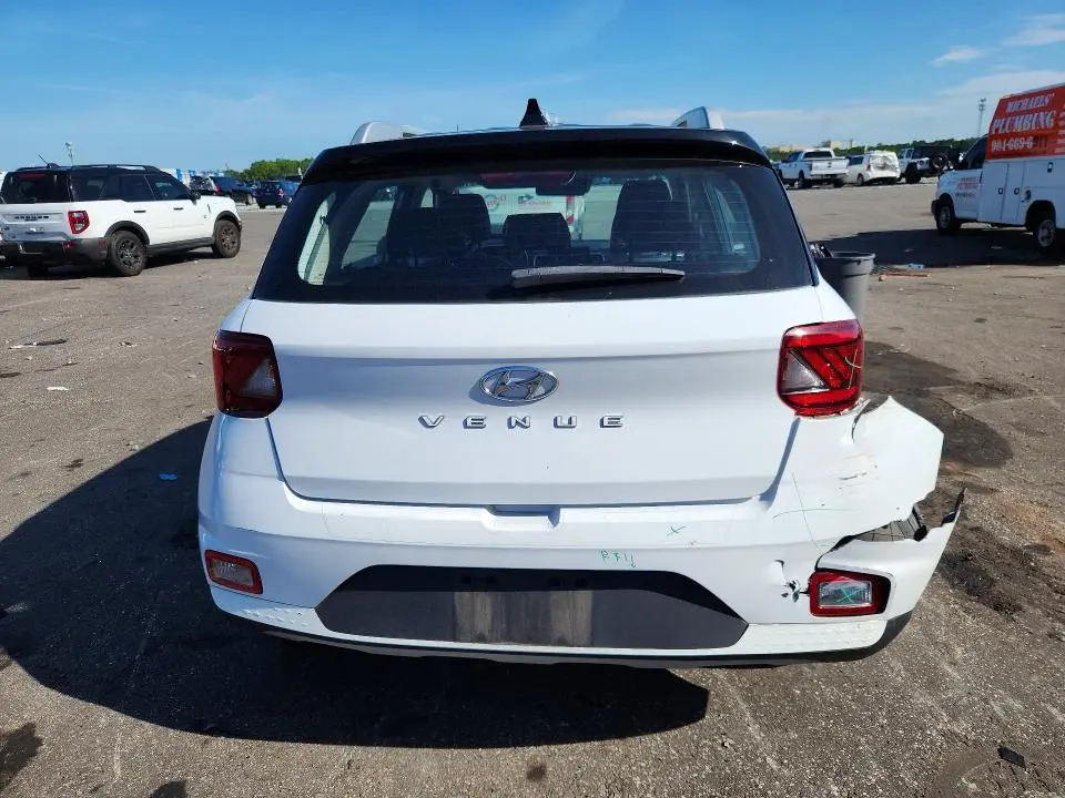 2022 HYUNDAI VENUE LIMITED  