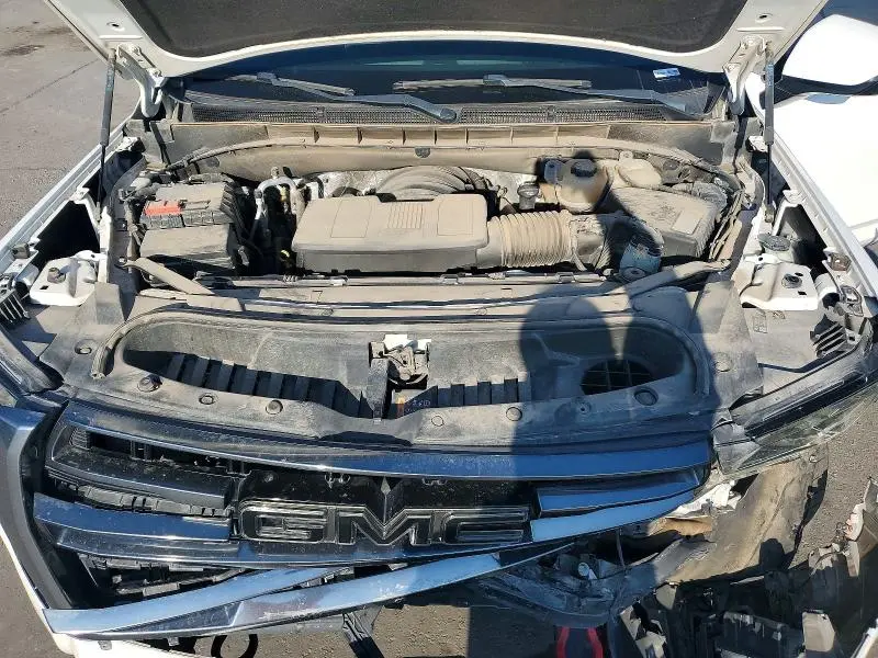 2021 GMC YUKON AT4  