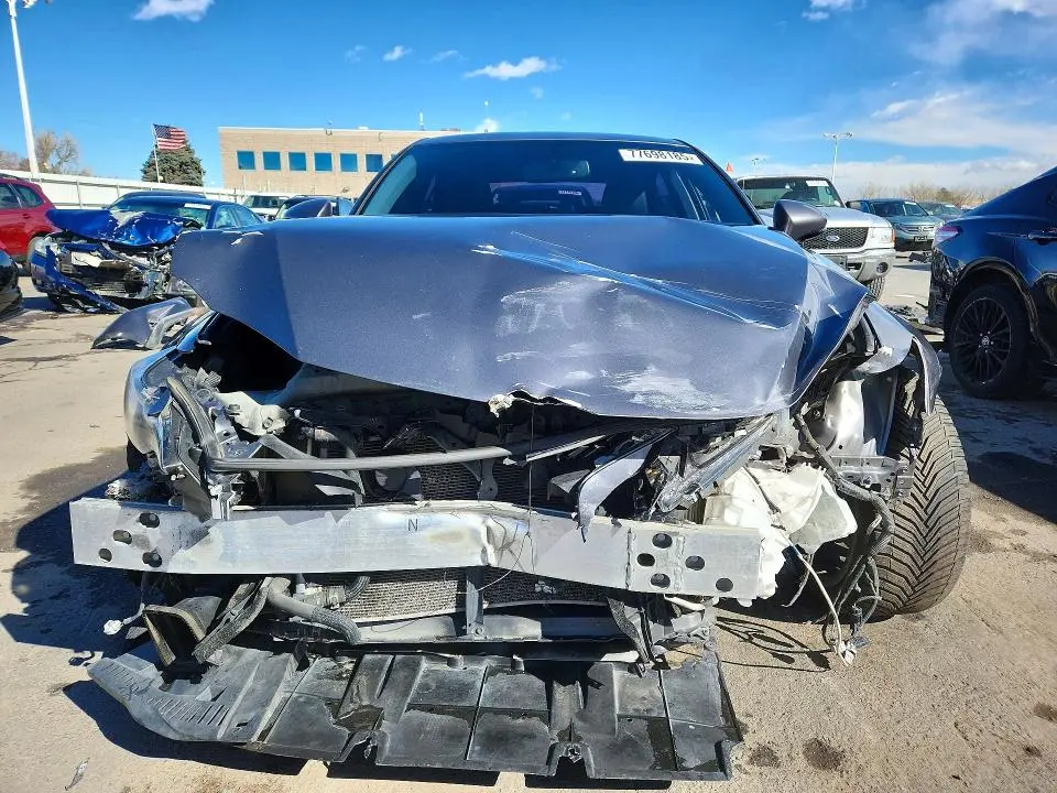 2016 LEXUS IS 200T BASE  